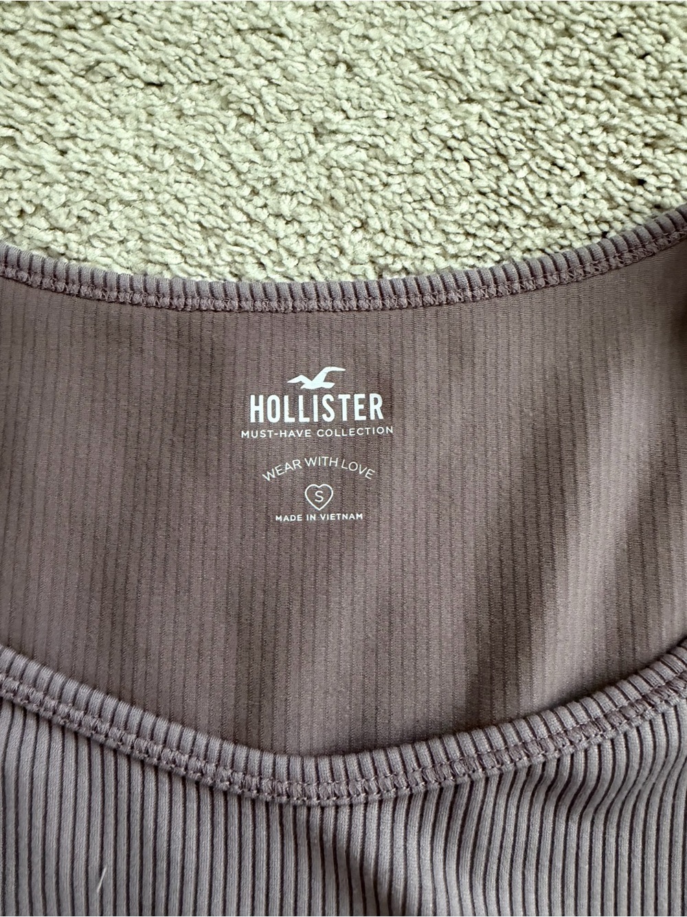 Hollister Ribbed Scoop Neck Crop Top - Mauve Taupe - Picture 2 of 2
